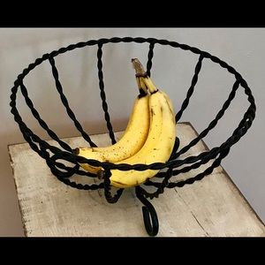 BLACK WROUGHT IRON ROUND FOOTED FRUIT BOWL